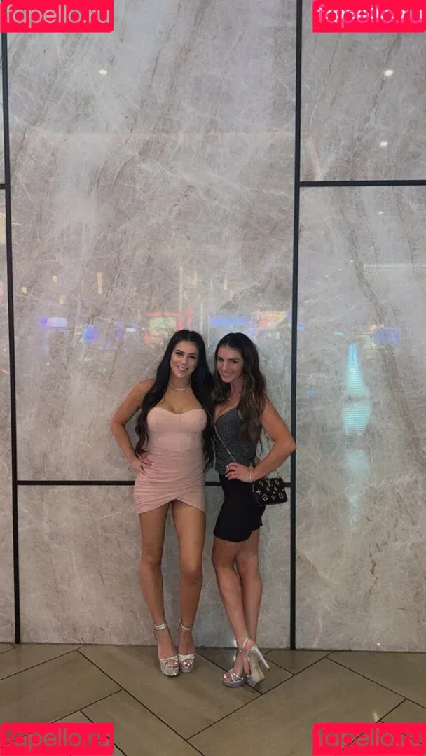 Carlie Jo / carliejokent / cupofcarliejo Onlyfans Photo Gallery 