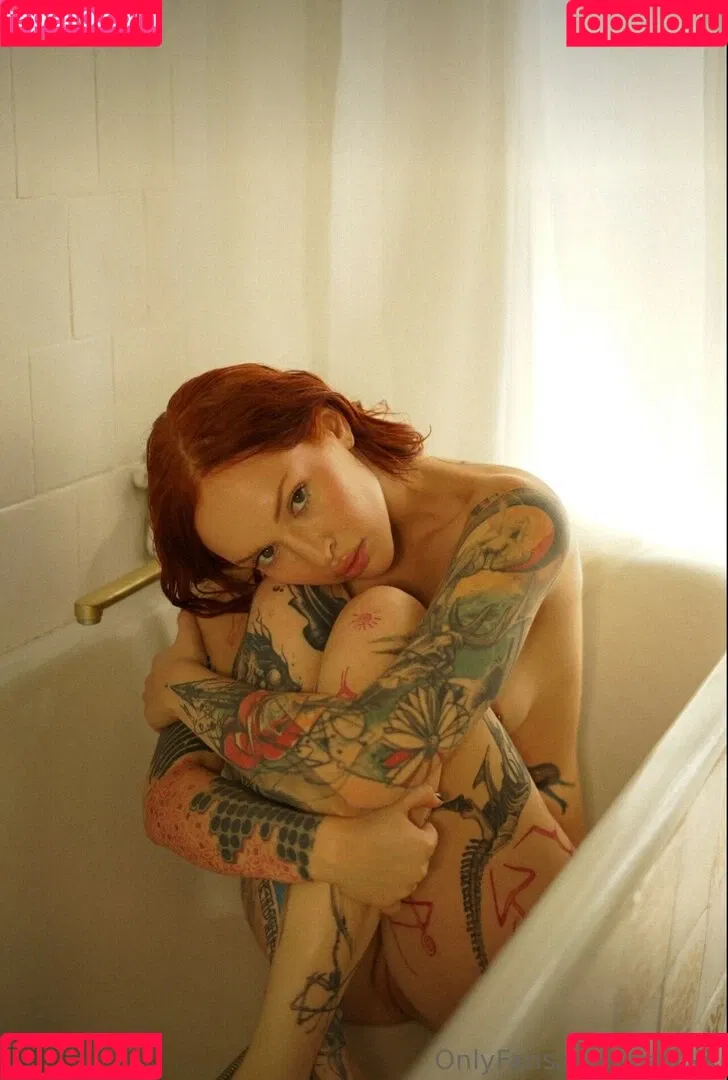 Red_lina / Redlikk / Redlina13 Onlyfans Photo Gallery 