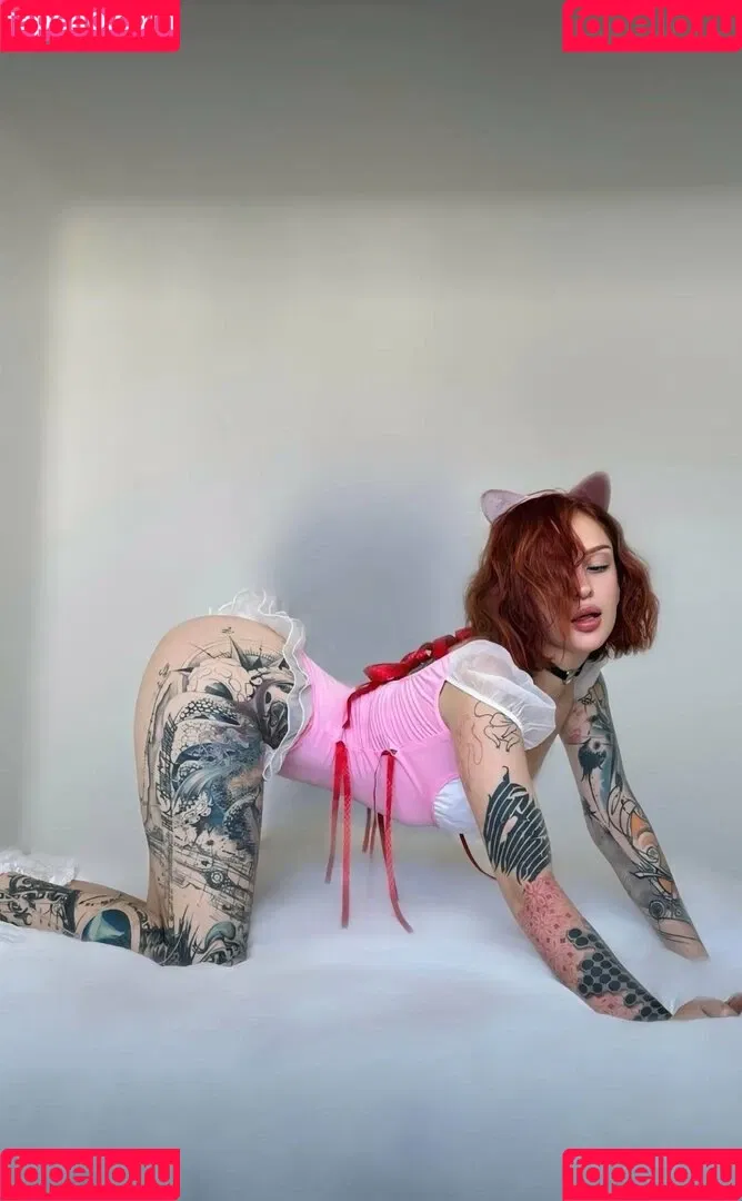 Red_lina / Redlikk / Redlina13 Onlyfans Photo Gallery 