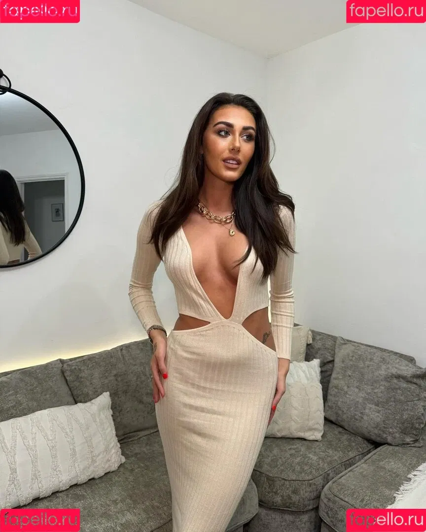 Chloe Veitch / chloeveitchofficial Onlyfans Photo Gallery 