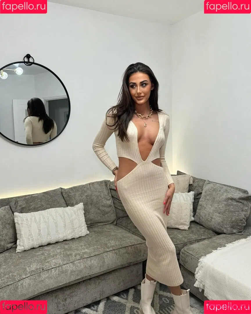 Chloe Veitch / chloeveitchofficial Onlyfans Photo Gallery 