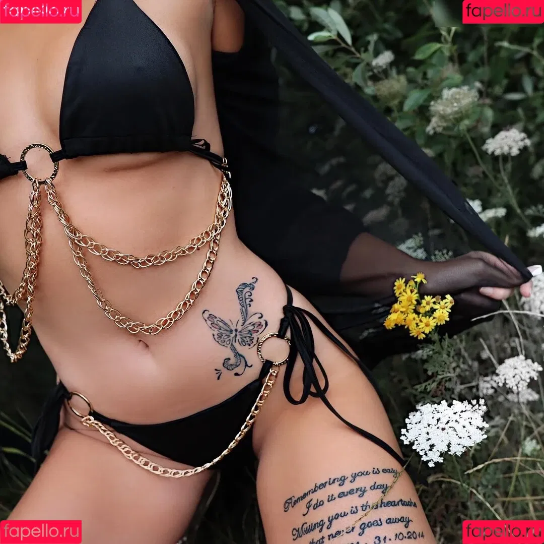 Chloe Veitch / chloeveitchofficial Onlyfans Photo Gallery 