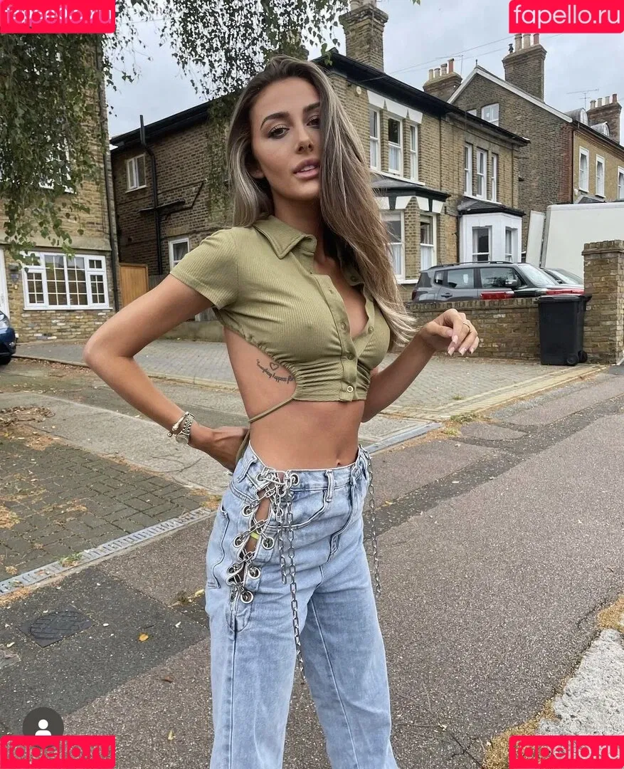 Chloe Veitch / chloeveitchofficial Onlyfans Photo Gallery 
