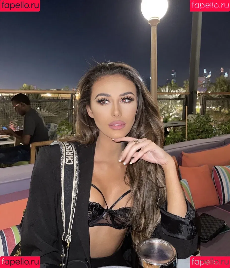 Chloe Veitch / chloeveitchofficial Onlyfans Photo Gallery 