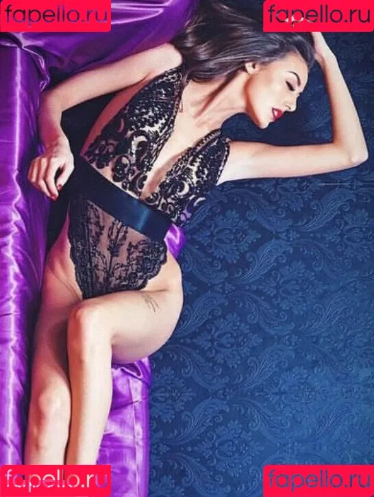 Chloe Veitch / chloeveitchofficial Onlyfans Photo Gallery 