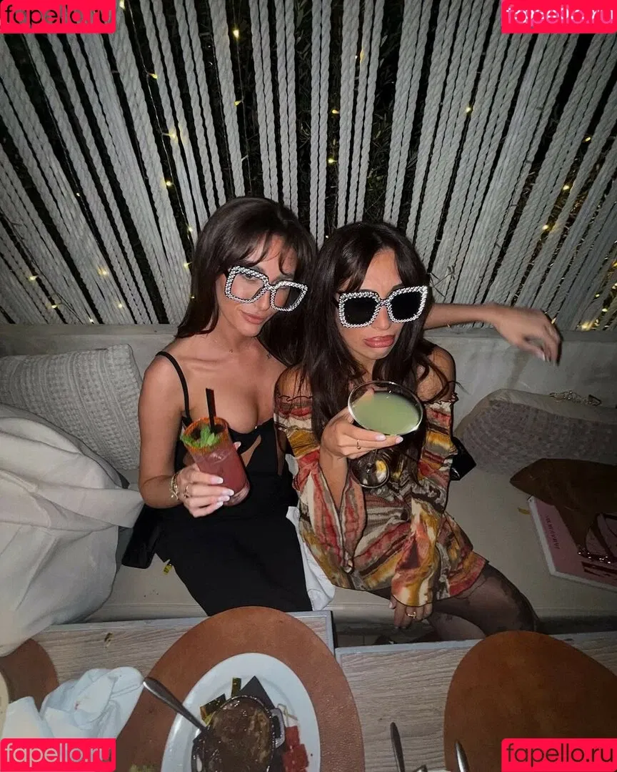 Chloe Veitch / chloeveitchofficial Onlyfans Photo Gallery 