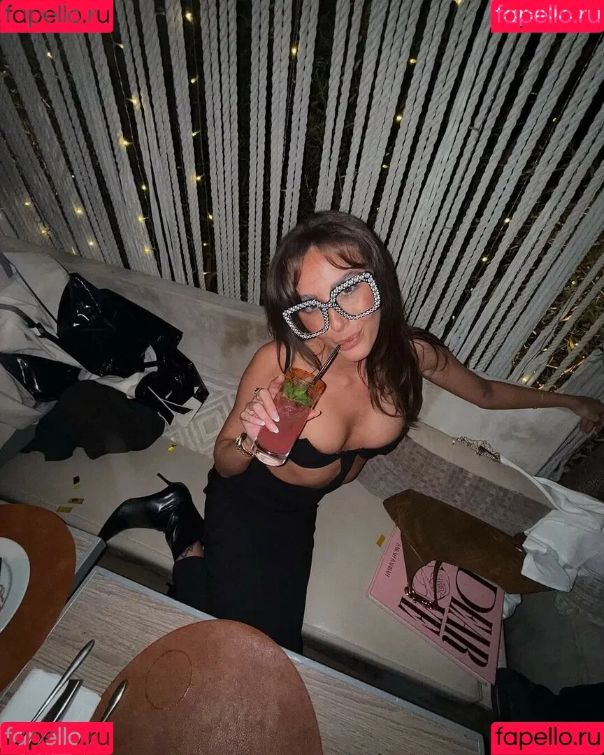 Chloe Veitch / chloeveitchofficial Onlyfans Photo Gallery 