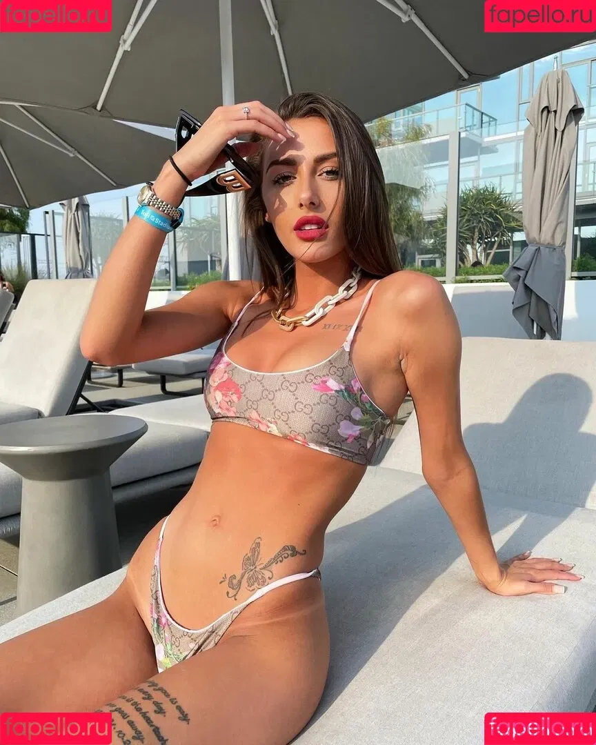 Chloe Veitch / chloeveitchofficial Onlyfans Photo Gallery 