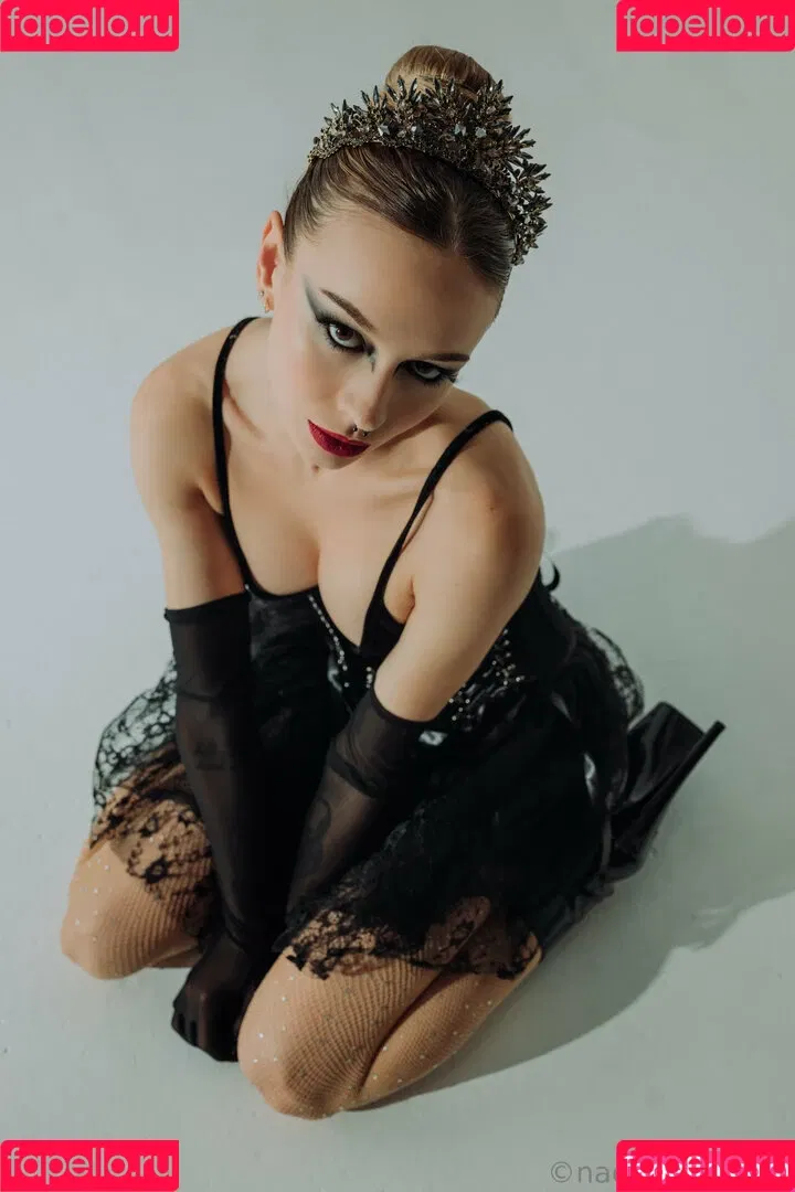 Naomi Swann / naomi_swann / naomiswann / naomiswann.x223 Onlyfans Photo Gallery 