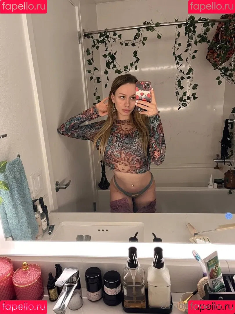 Naomi Swann / naomi_swann / naomiswann / naomiswann.x223 Onlyfans Photo Gallery 