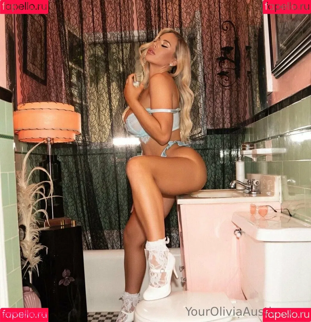 Olivia Austin / oliviaaustinxo / oliviaaustinxxx Onlyfans Photo Gallery 