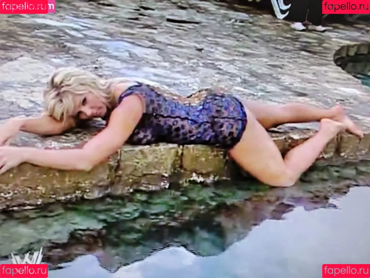 Torrie Wilson / torriewilson Onlyfans Photo Gallery 