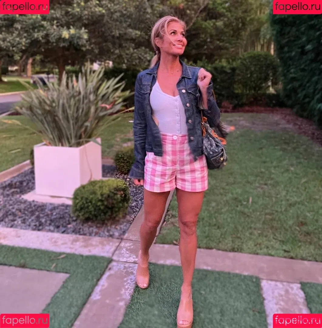 Torrie Wilson / torriewilson Onlyfans Photo Gallery 