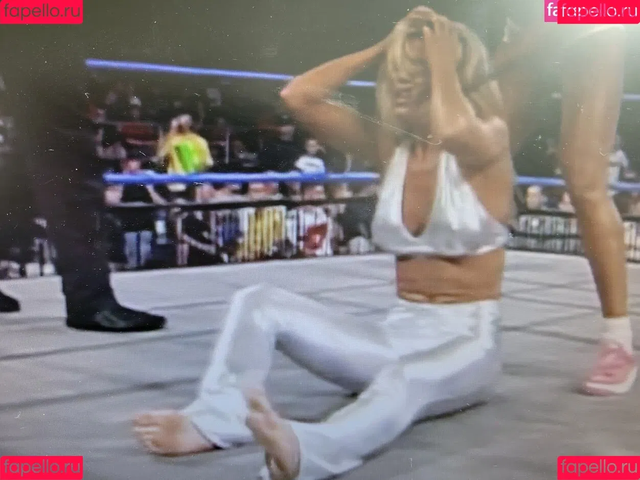 Torrie Wilson / torriewilson Onlyfans Photo Gallery 