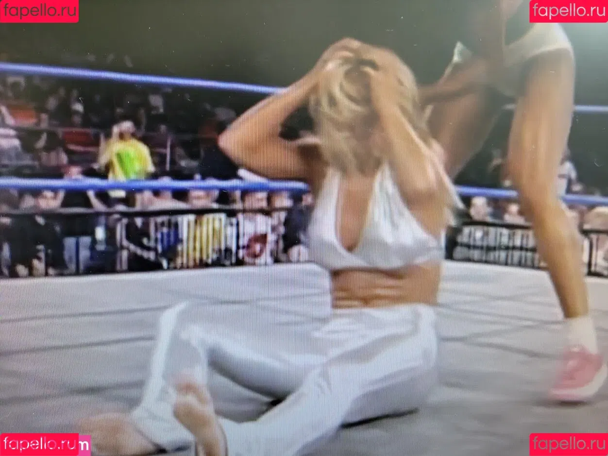 Torrie Wilson / torriewilson Onlyfans Photo Gallery 
