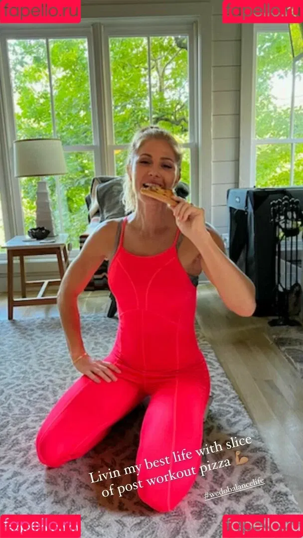 Torrie Wilson / torriewilson Onlyfans Photo Gallery 