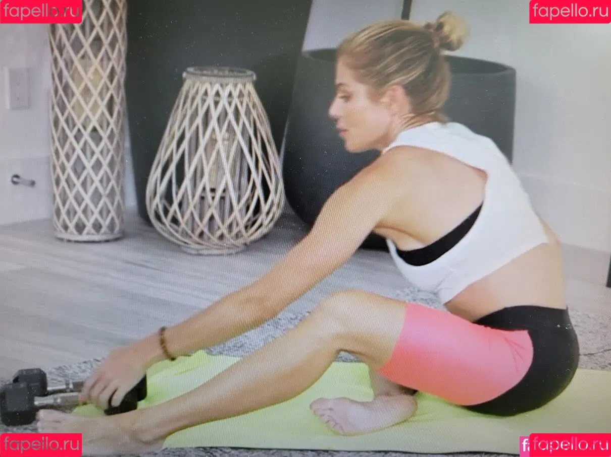 Torrie Wilson / torriewilson Onlyfans Photo Gallery 