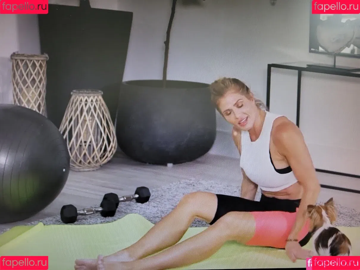 Torrie Wilson / torriewilson Onlyfans Photo Gallery 