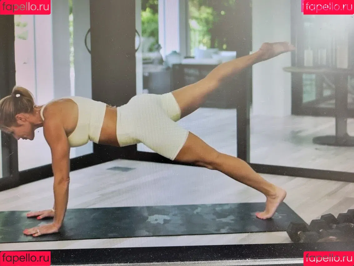 Torrie Wilson / torriewilson Onlyfans Photo Gallery 