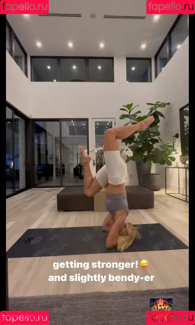 Torrie Wilson / torriewilson Onlyfans Photo Gallery 