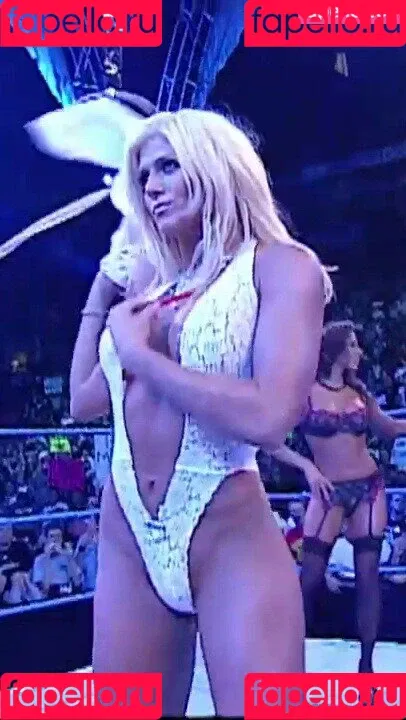Torrie Wilson / torriewilson Onlyfans Photo Gallery 
