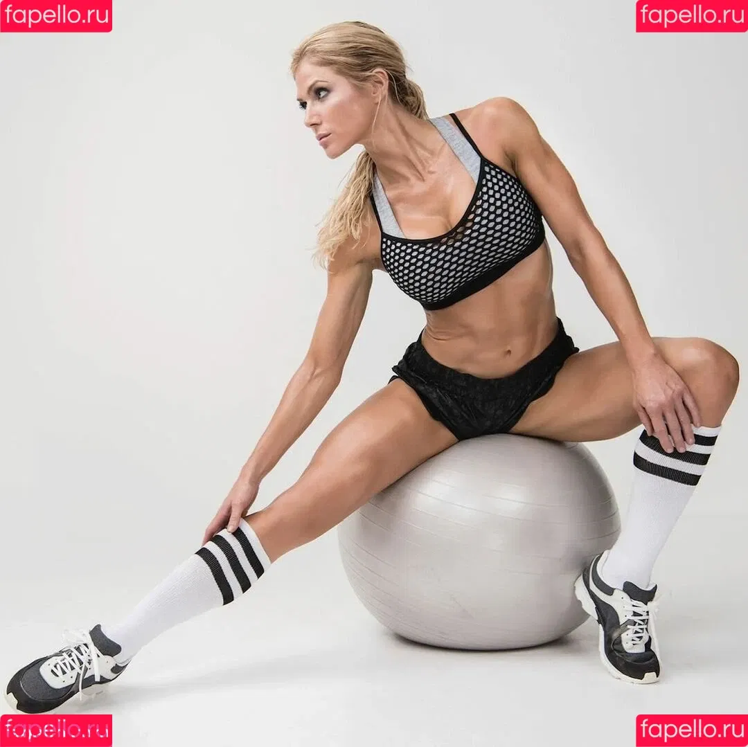 Torrie Wilson / torriewilson Onlyfans Photo Gallery 