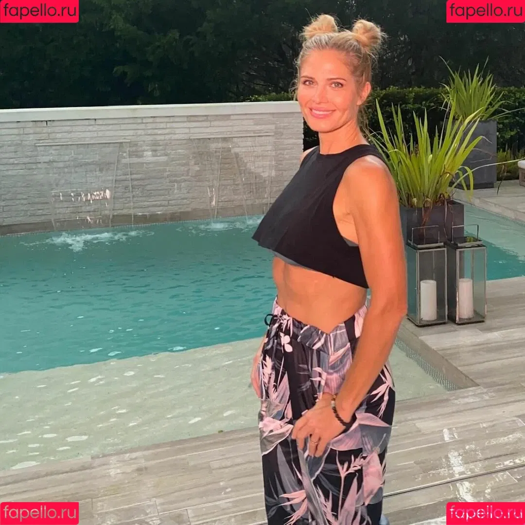Torrie Wilson / torriewilson Onlyfans Photo Gallery 