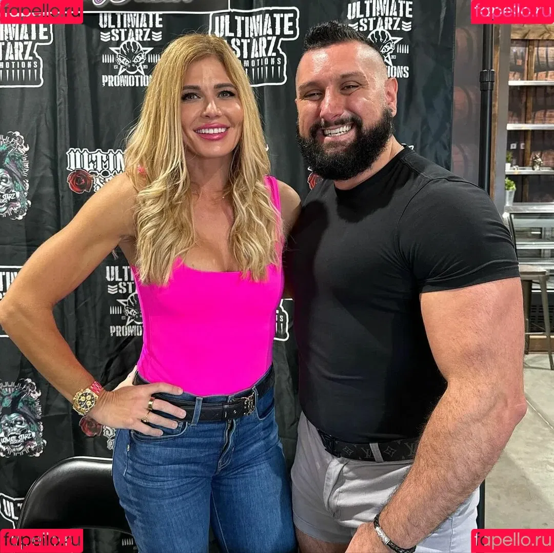Torrie Wilson / torriewilson Onlyfans Photo Gallery 