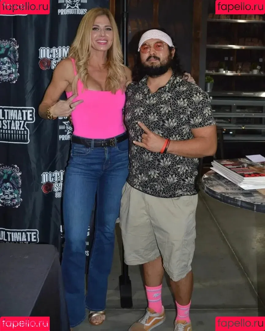 Torrie Wilson / torriewilson Onlyfans Photo Gallery 