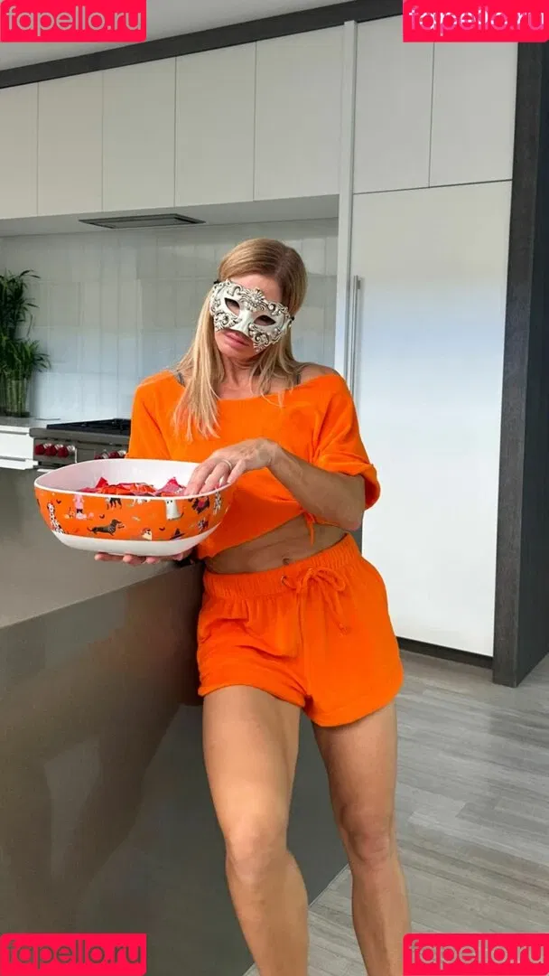 Torrie Wilson / torriewilson Onlyfans Photo Gallery 