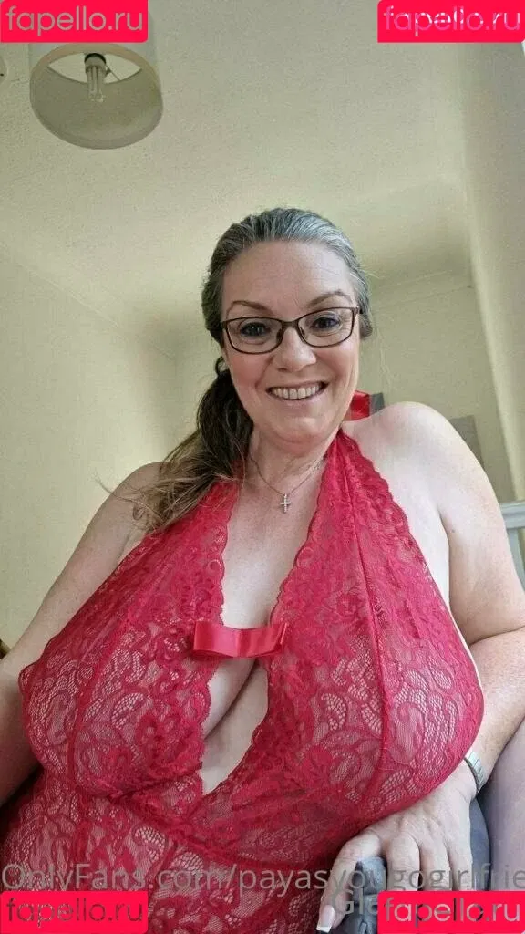 carla.anngg / glamgran56 Onlyfans Photo Gallery 