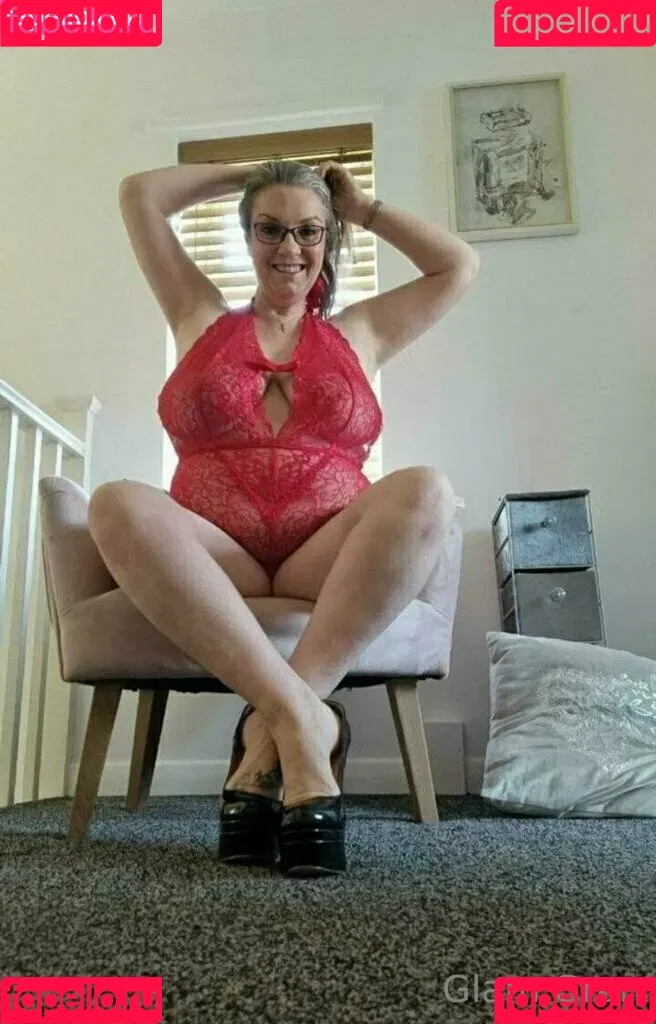 carla.anngg / glamgran56 Onlyfans Photo Gallery 