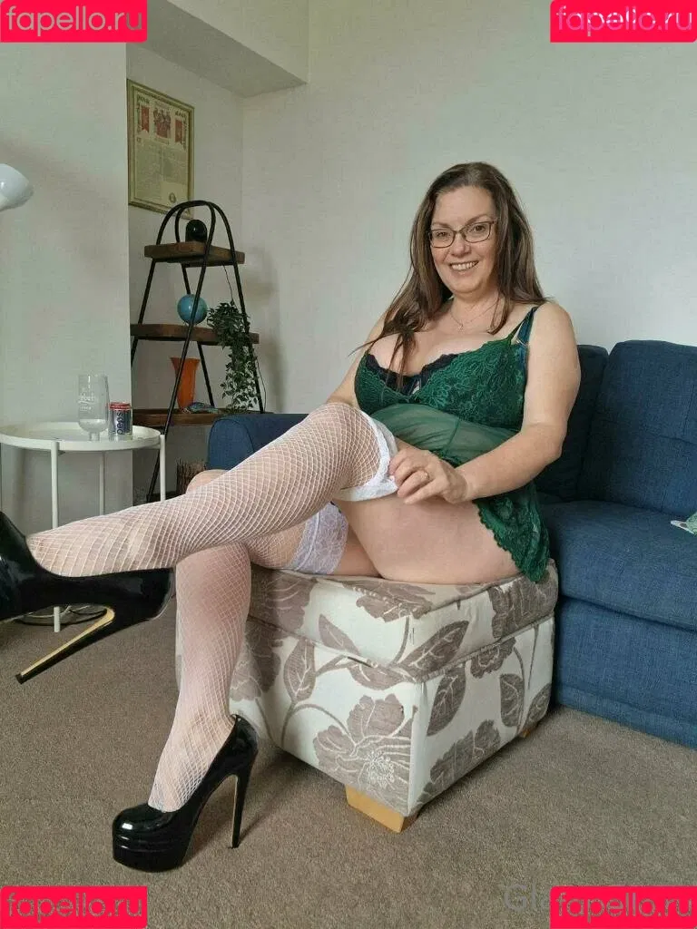 carla.anngg / glamgran56 Onlyfans Photo Gallery 