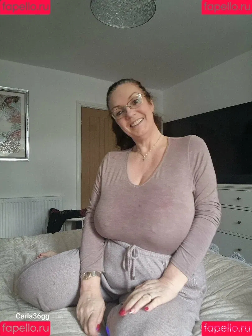 carla.anngg / glamgran56 Onlyfans Photo Gallery 
