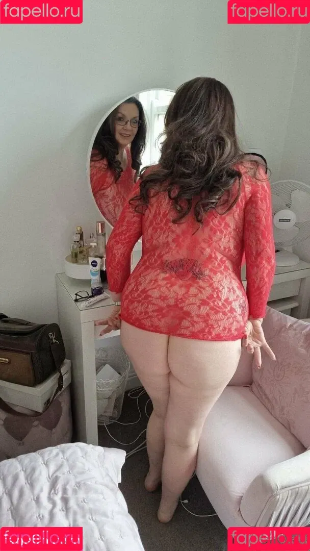 carla.anngg / glamgran56 Onlyfans Photo Gallery 