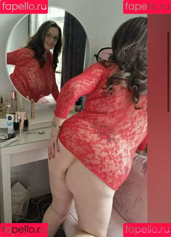 carla.anngg / glamgran56 Onlyfans Photo Gallery 