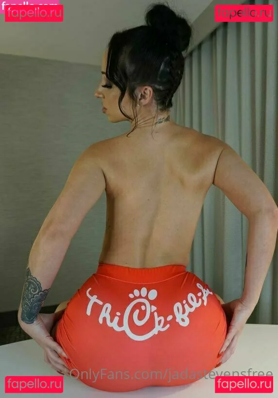 Jada Stevens / jadastevens / jadastevens420 Onlyfans Photo Gallery 