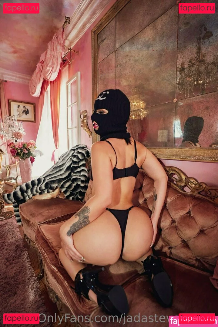 Jada Stevens / jadastevens / jadastevens420 Onlyfans Photo Gallery 