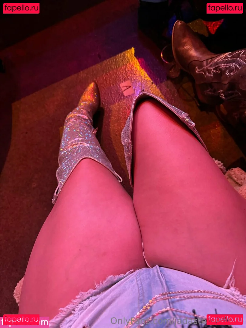 Jada Stevens / jadastevens / jadastevens420 Onlyfans Photo Gallery 