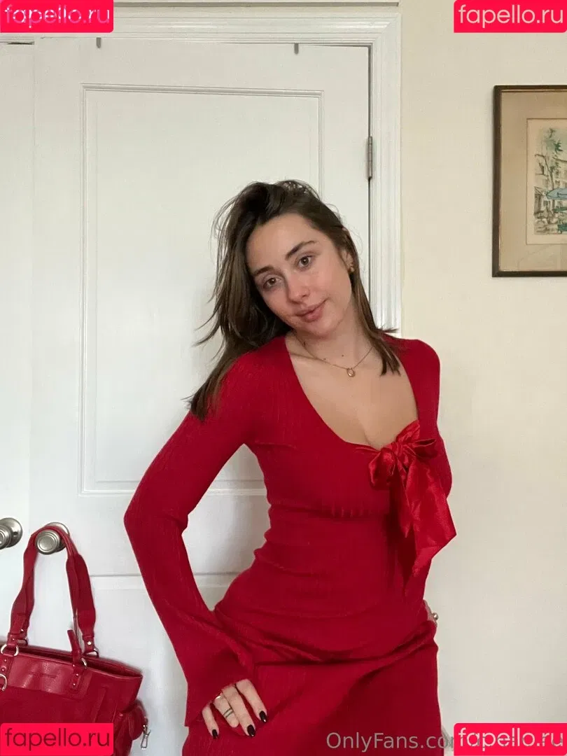 Charlee / Lee Phillips / c.har.lee Onlyfans Photo Gallery 