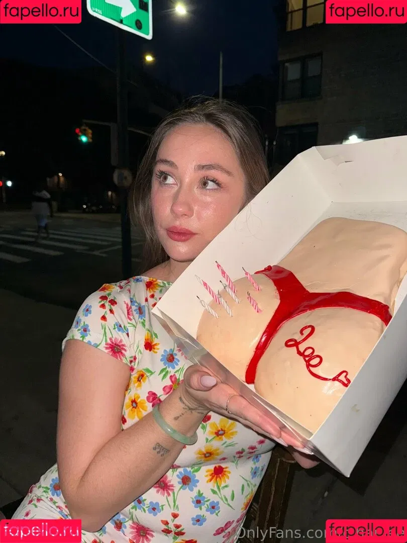 Charlee / Lee Phillips / c.har.lee Onlyfans Photo Gallery 