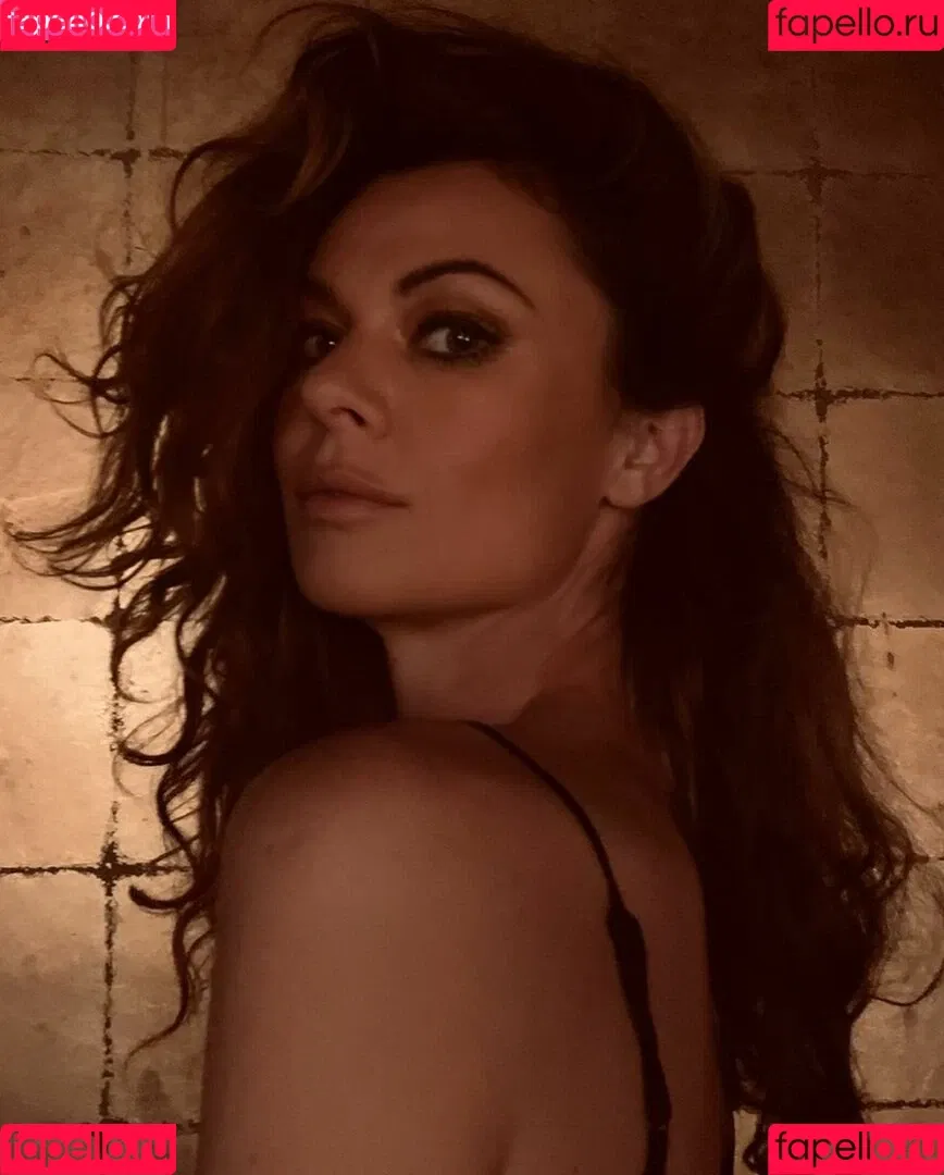 Serinda Swan / serindaswan Onlyfans Photo Gallery 