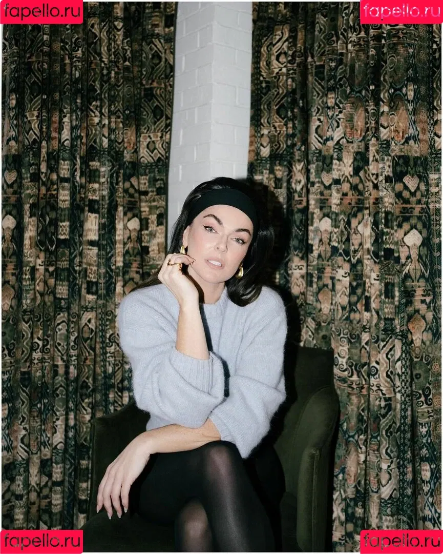 Serinda Swan / serindaswan Onlyfans Photo Gallery 