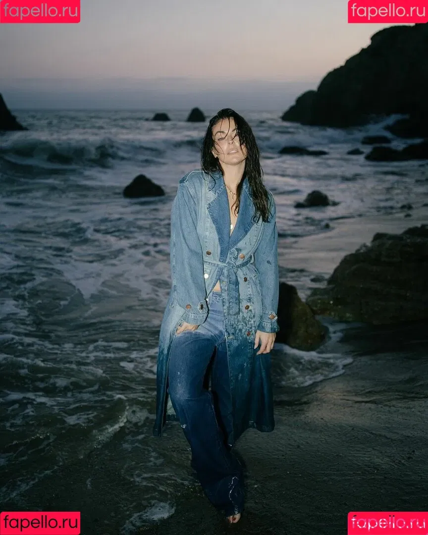 Serinda Swan / serindaswan Onlyfans Photo Gallery 