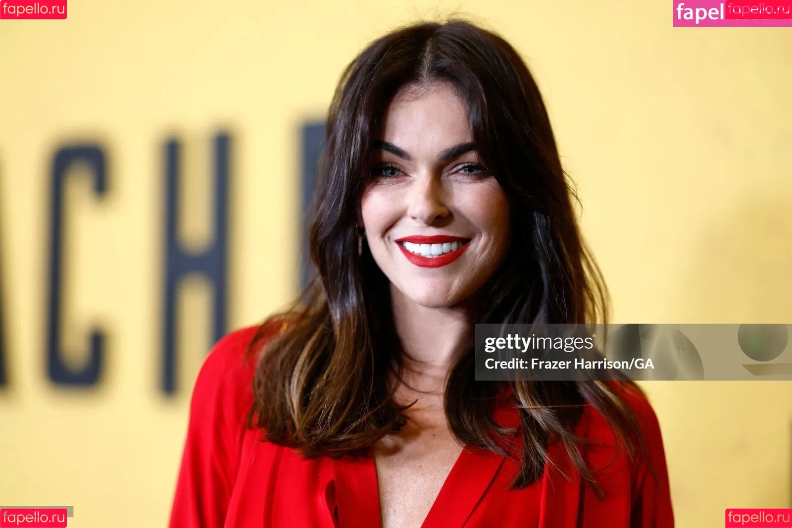 Serinda Swan / serindaswan Onlyfans Photo Gallery 