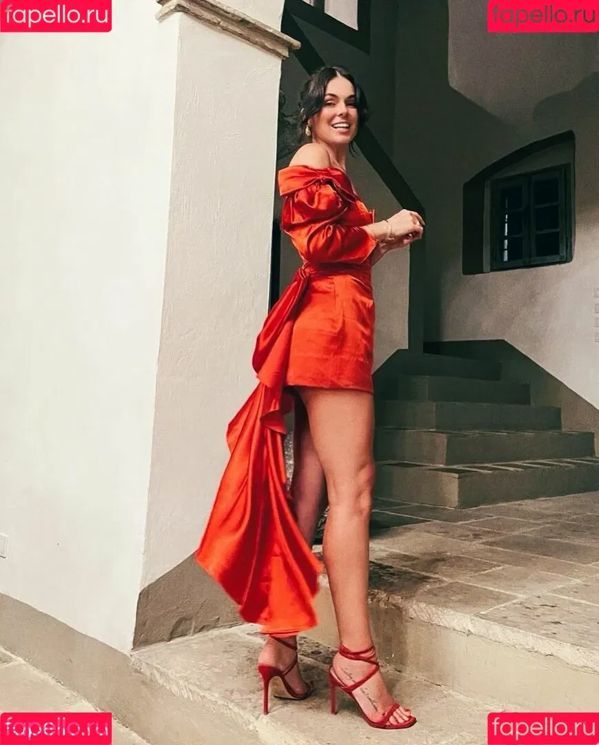 Serinda Swan / serindaswan Onlyfans Photo Gallery 