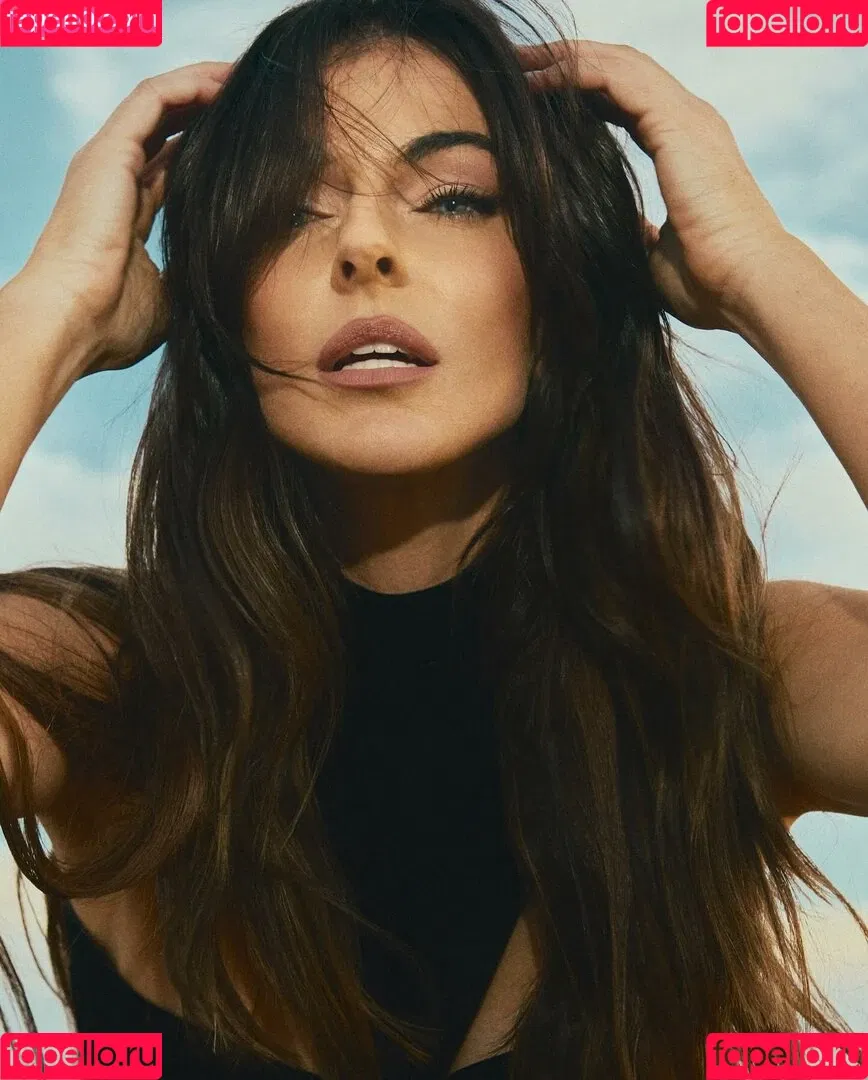 Serinda Swan / serindaswan Onlyfans Photo Gallery 