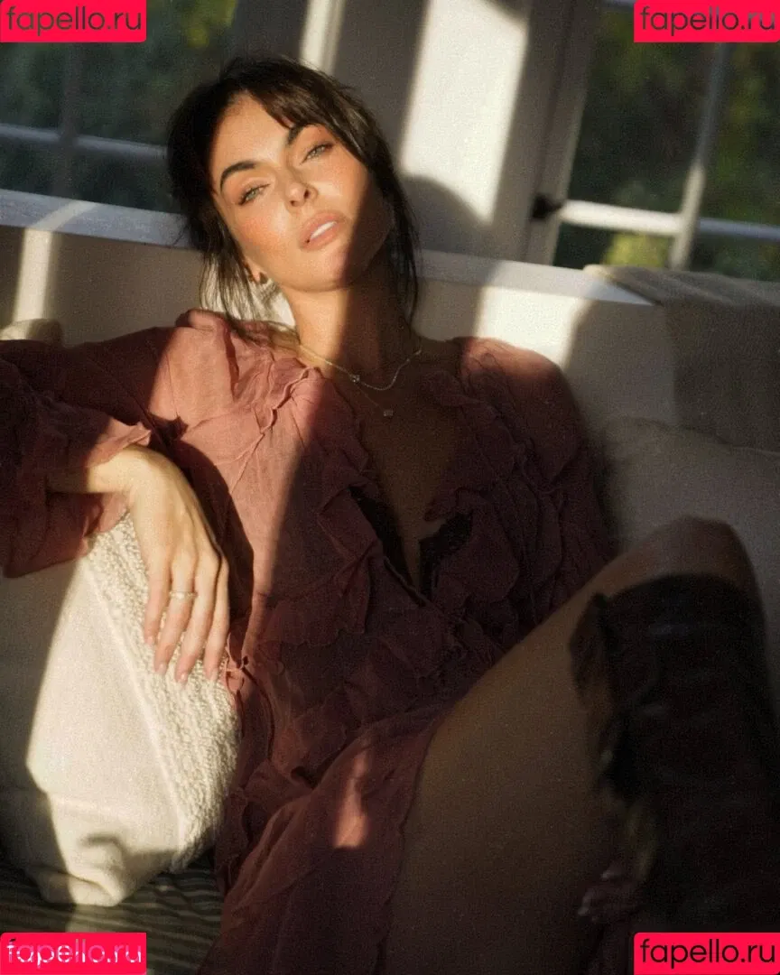 Serinda Swan / serindaswan Onlyfans Photo Gallery 