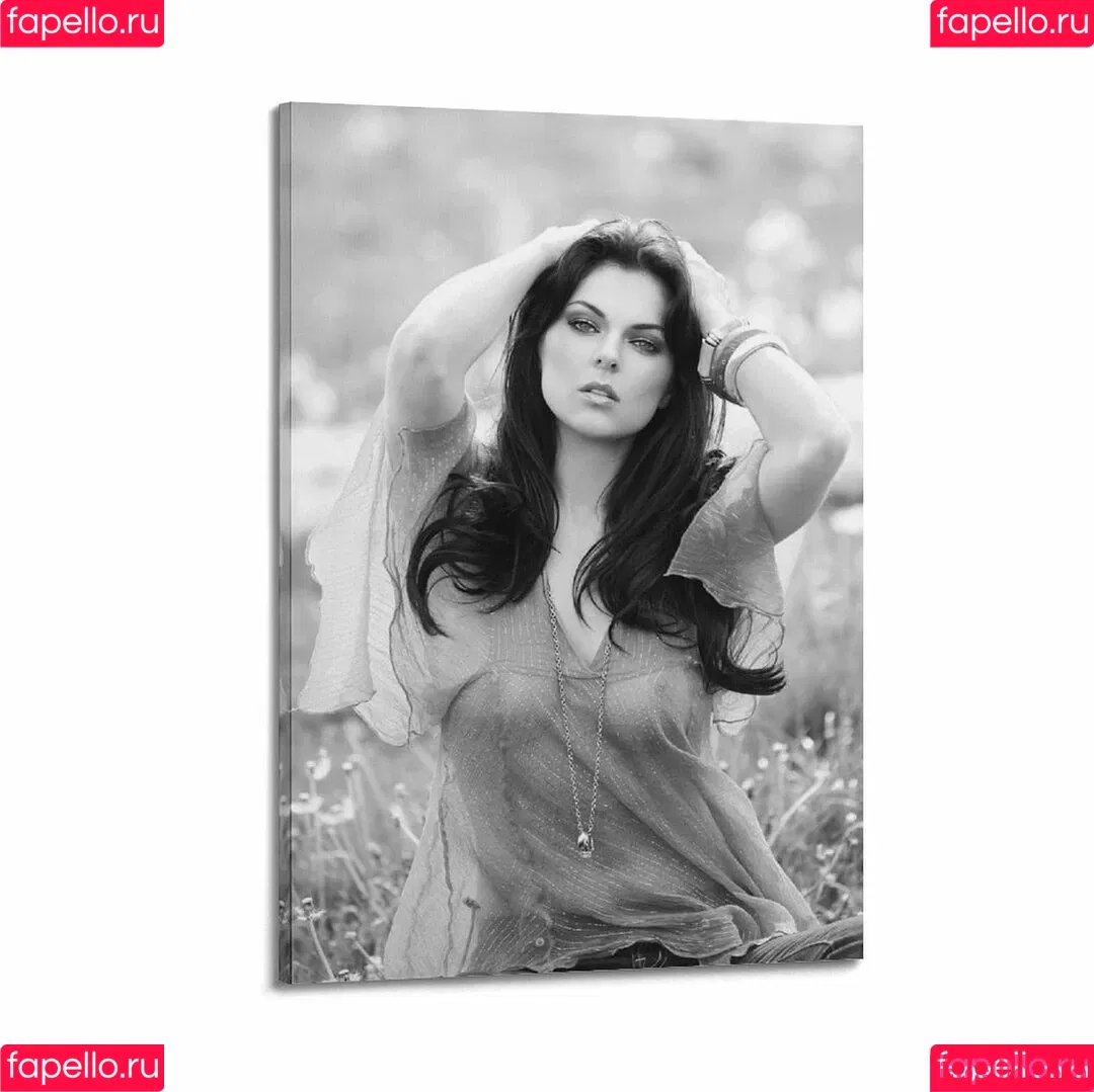 Serinda Swan / serindaswan Onlyfans Photo Gallery 