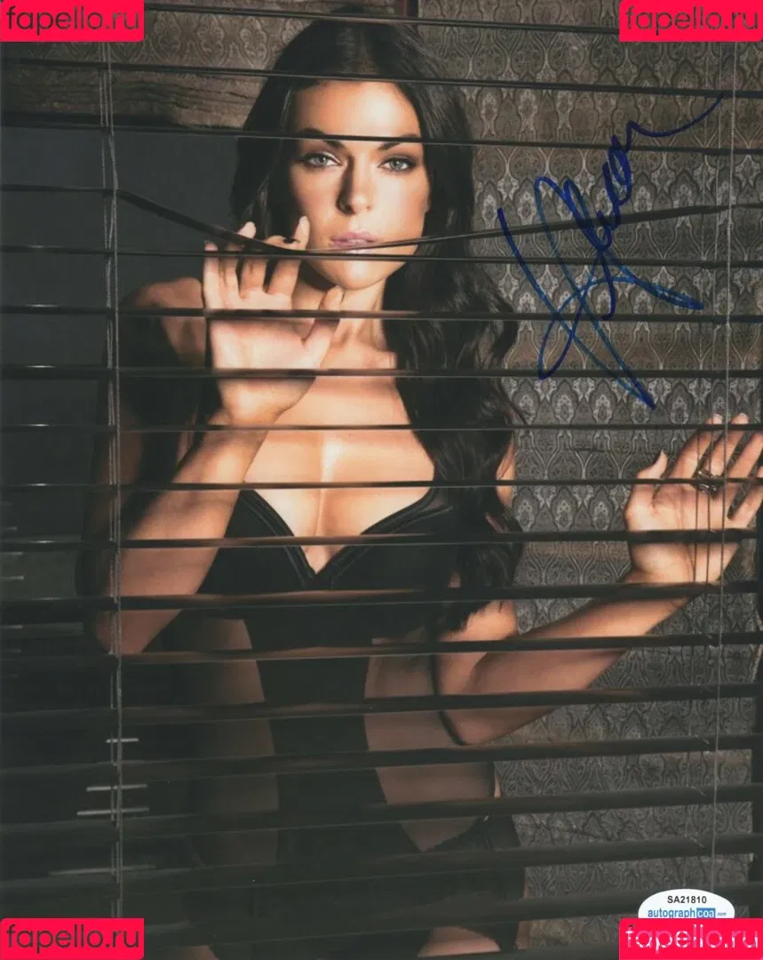 Serinda Swan / serindaswan Onlyfans Photo Gallery 